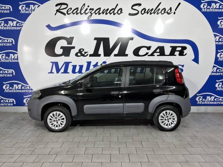 FIAT - UNO - 2011/2012 - Preta - R$ 32.900,00