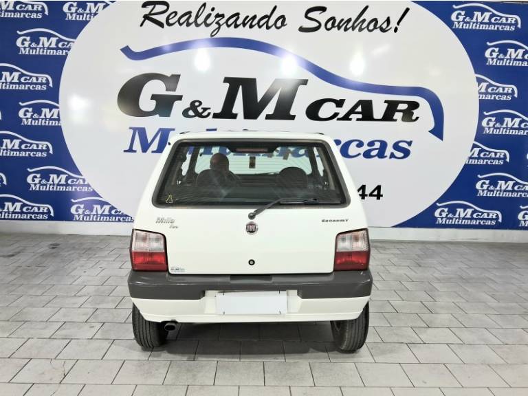 FIAT - UNO - 2010/2011 - Branca - R$ 17.900,00