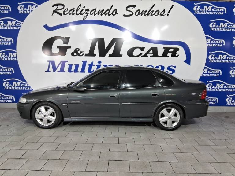 CHEVROLET - VECTRA - 2005/2005 - Cinza - R$ 33.900,00