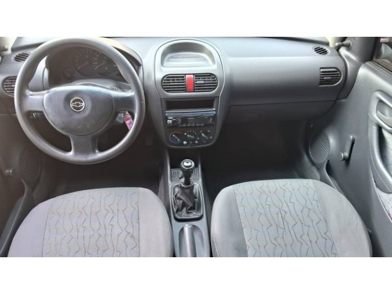 CHEVROLET - CORSA - 2005/2006 - Branca - R$ 22.900,00