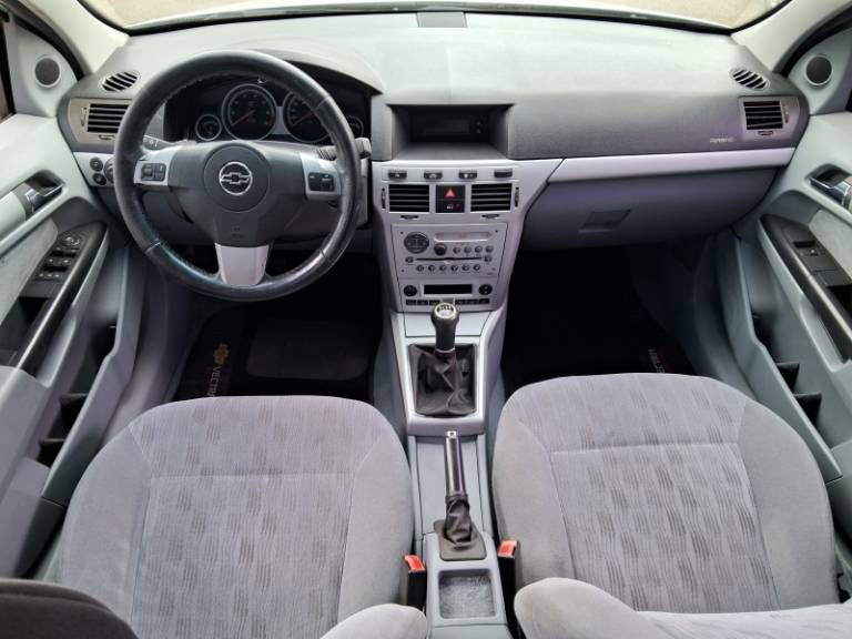 CHEVROLET - VECTRA - 2008/2008 - Prata - R$ 35.900,00