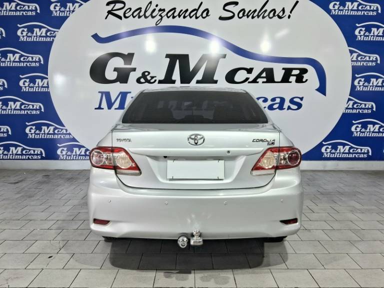 TOYOTA - COROLLA - 2011/2012 - Prata - R$ 65.900,00