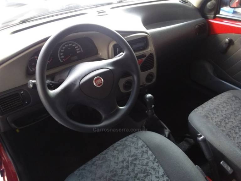 FIAT - STRADA - 2009/2010 - Vermelha - R$ 35.900,00