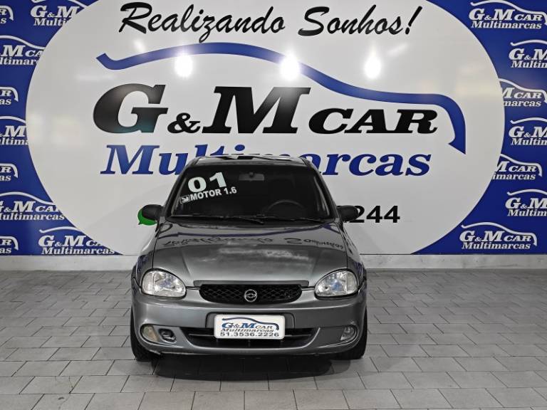 CHEVROLET - CORSA - 2001/2001 - Cinza - R$ 10.900,00