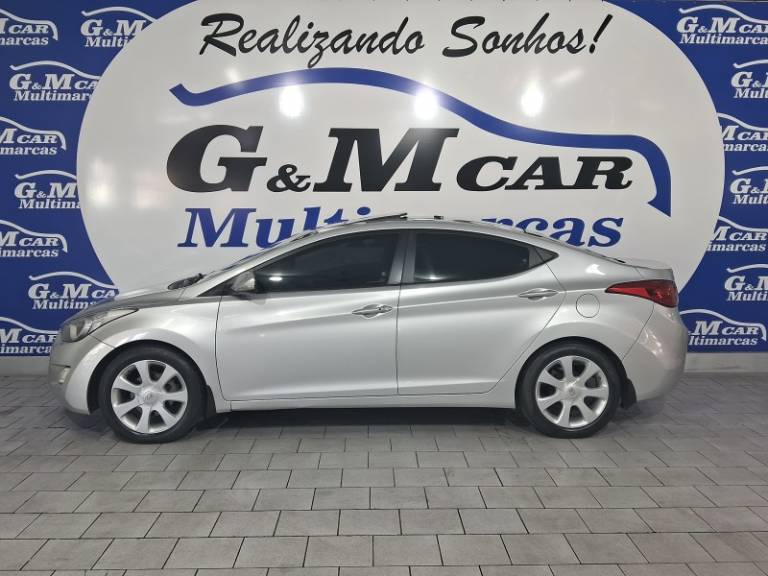 HYUNDAI - ELANTRA - 2012/2013 - Prata - R$ 67.900,00