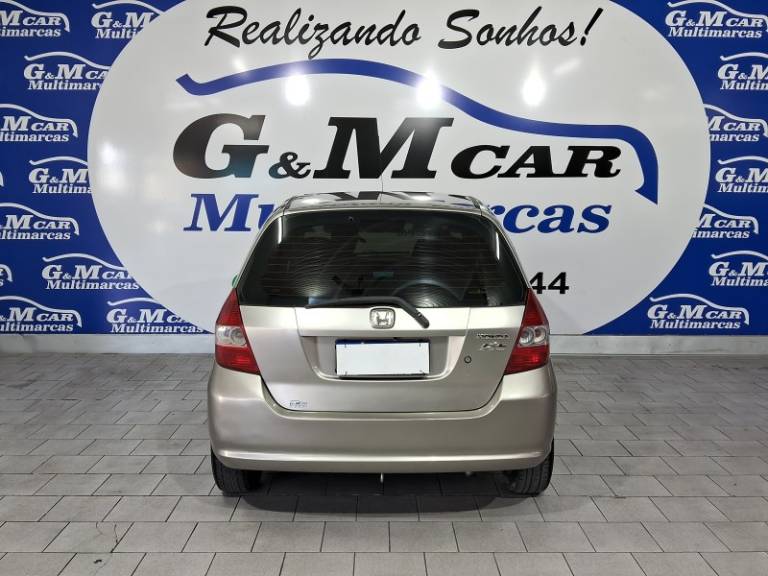 HONDA - FIT - 2005/2006 - Dourada - R$ 28.900,00