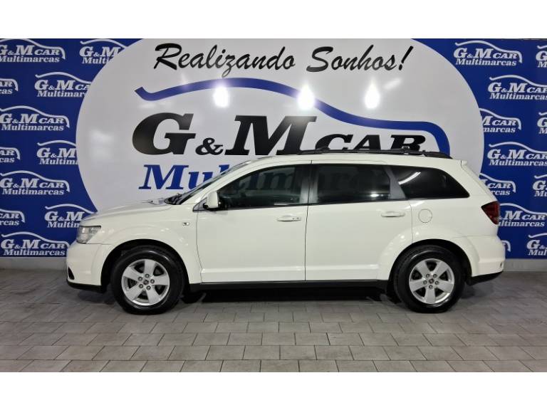 FIAT - FREEMONT - 2011/2012 - Branca - R$ 57.900,00