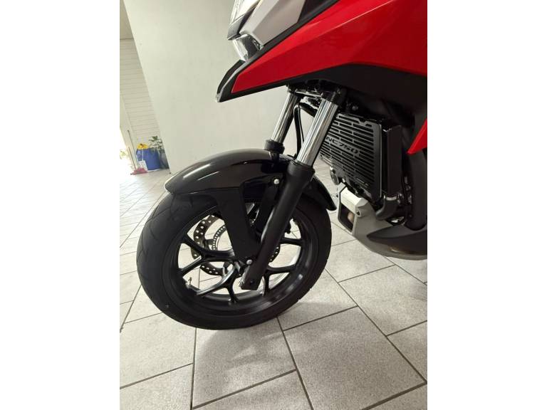 HONDA - NC 750X - 2024/2024 - Vermelha - R$ 55.900,00