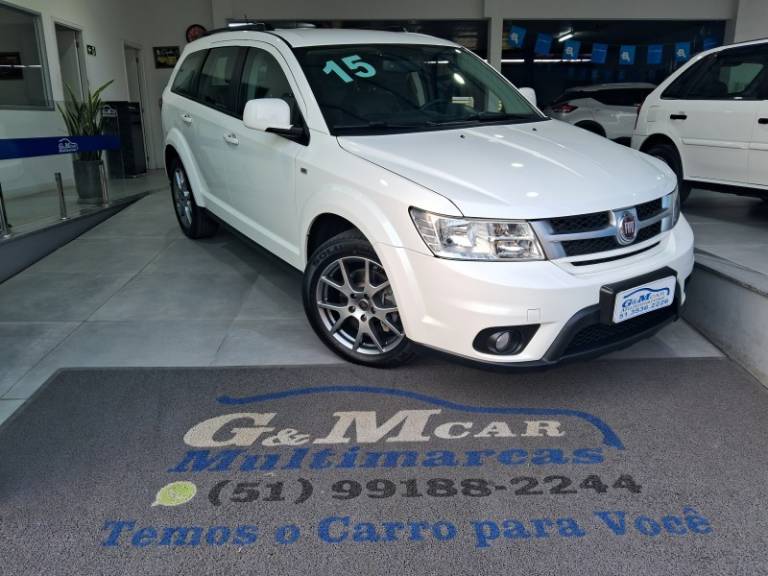 FIAT - FREEMONT - 2015/2015 - Branca - R$ 68.900,00