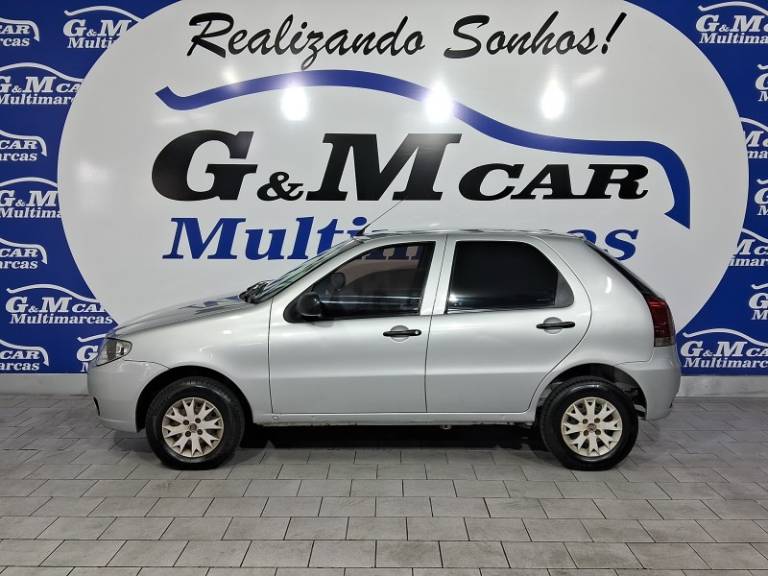 FIAT - PALIO - 2015/2016 - Prata - R$ 32.900,00