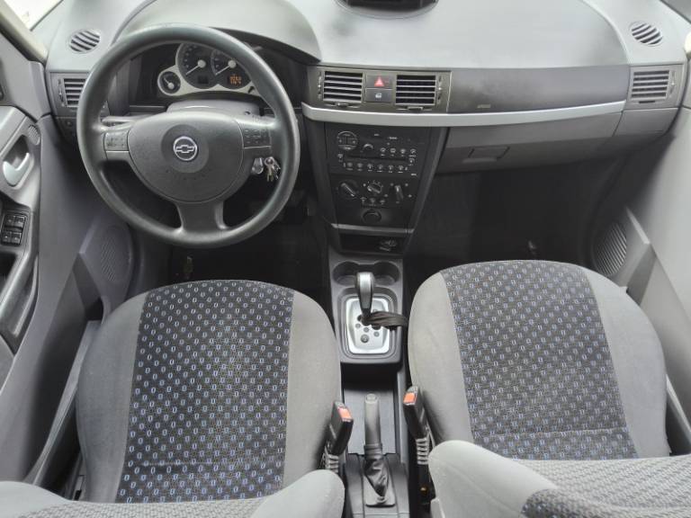 CHEVROLET - MERIVA - 2010/2010 - Prata - R$ 30.900,00