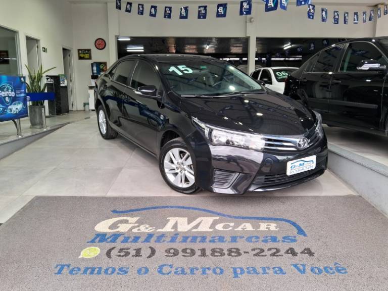 TOYOTA - COROLLA - 2014/2015 - Preta - R$ 75.900,00