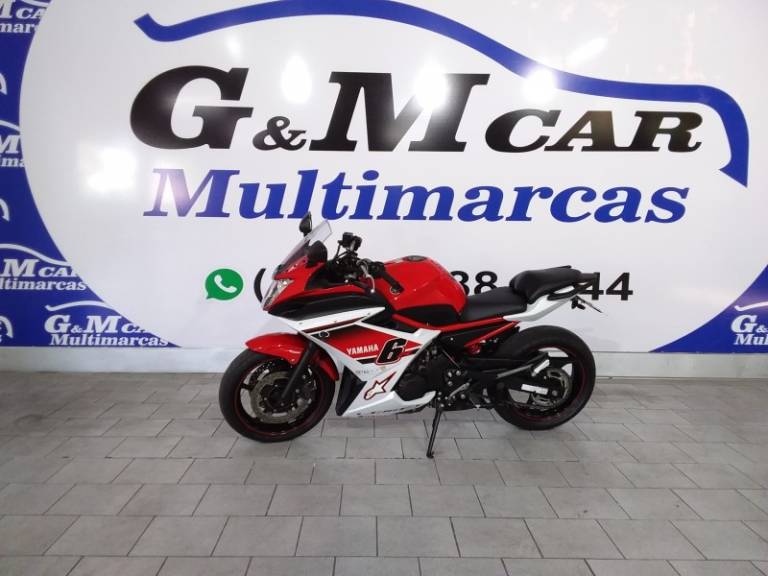 YAMAHA - XJ6 F - 2015/2016 - Vermelha - R$ 40.900,00