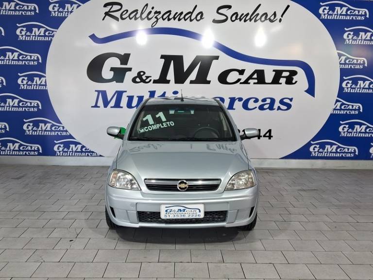 CHEVROLET - CORSA - 2010/2011 - Prata - R$ 30.900,00