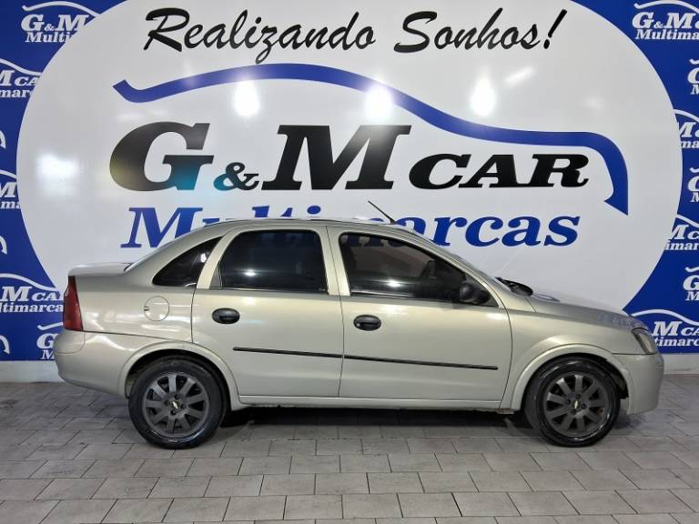 CHEVROLET - CORSA - 2004/2005 - Bege - R$ 16.900,00