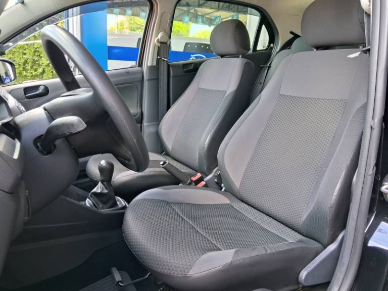 VOLKSWAGEN - GOL - 2019/2020 - Preta - R$ 45.900,00