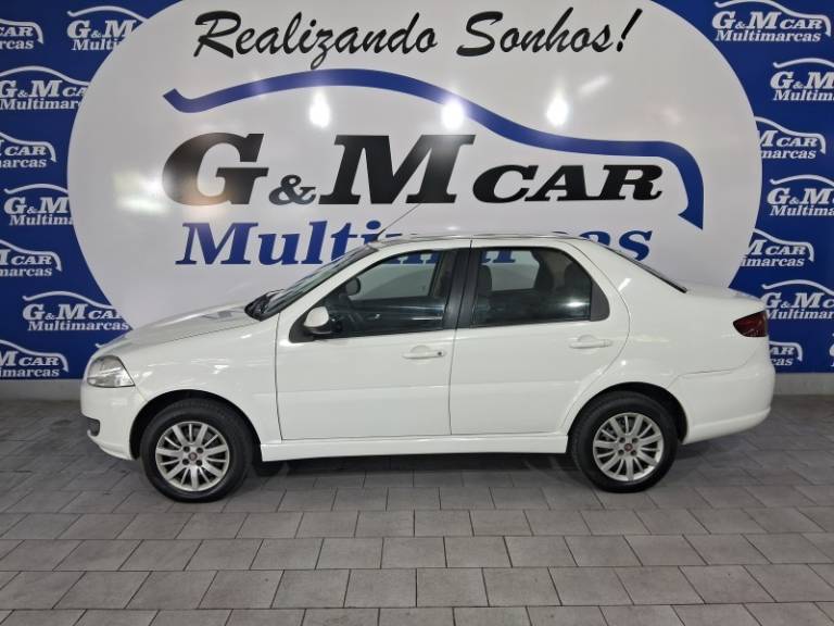 FIAT - SIENA - 2014/2015 - Branca - R$ 37.900,00