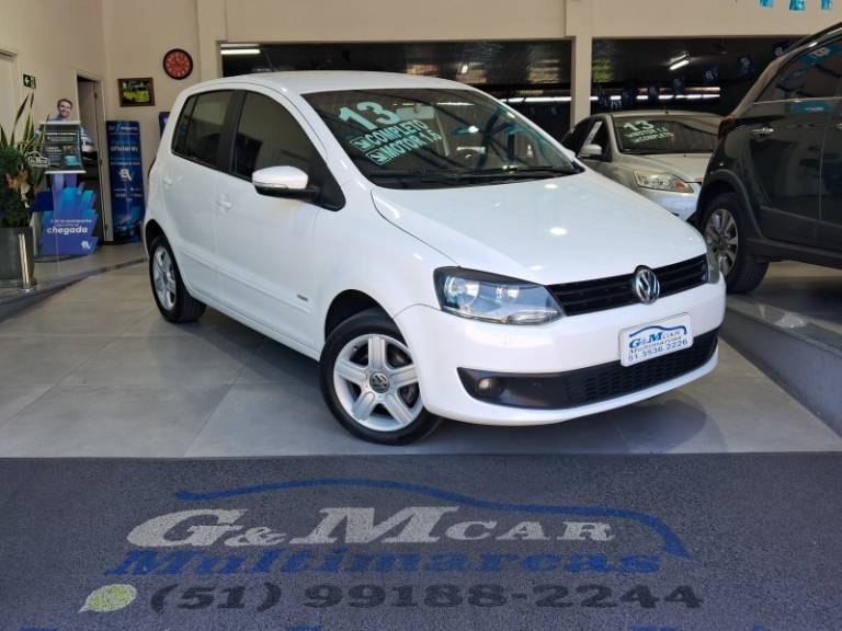 VOLKSWAGEN - FOX - 2012/2013 - Branca - R$ 40.900,00