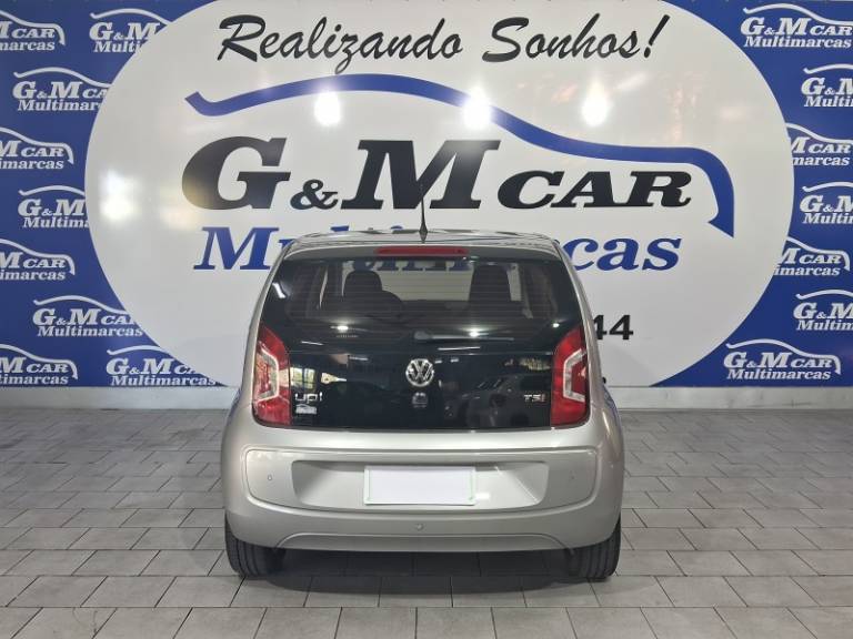 VOLKSWAGEN - UP - 2016/2017 - Prata - R$ 56.900,00