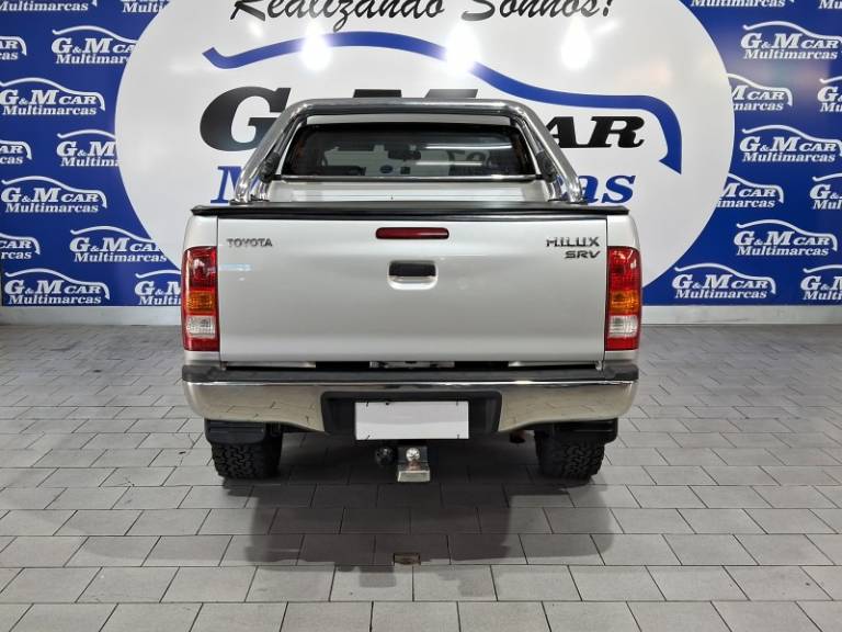 TOYOTA - HILUX - 2006/2007 - Prata - R$ 108.900,00