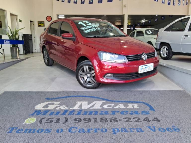 VOLKSWAGEN - VOYAGE - 2012/2013 - Vermelha - R$ 40.900,00