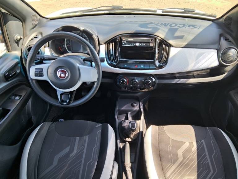 FIAT - UNO - 2014/2015 - Branca - R$ 38.900,00