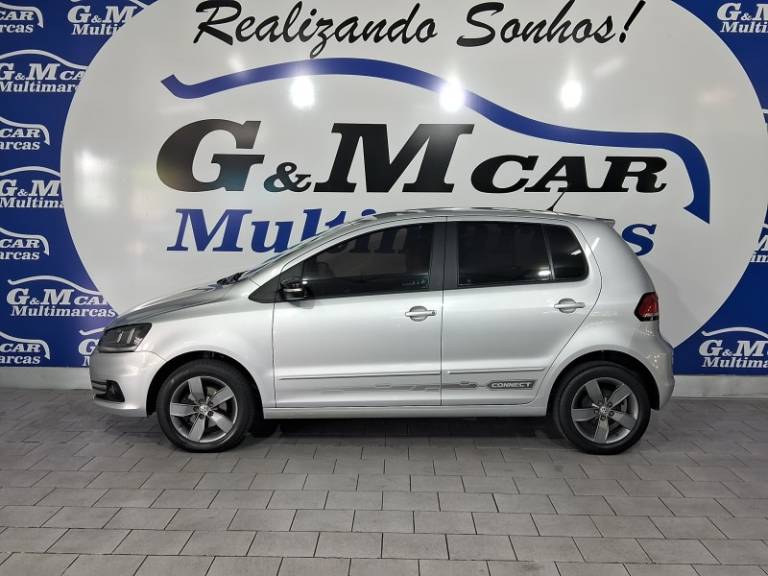 VOLKSWAGEN - FOX - 2018/2019 - Prata - R$ 61.900,00