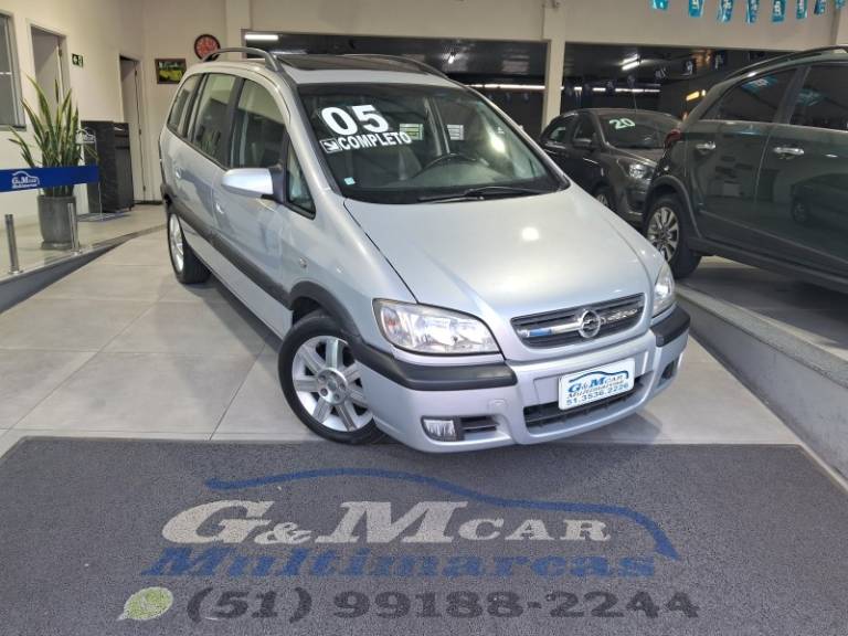CHEVROLET - ZAFIRA - 2004/2005 - Prata - R$ 33.900,00
