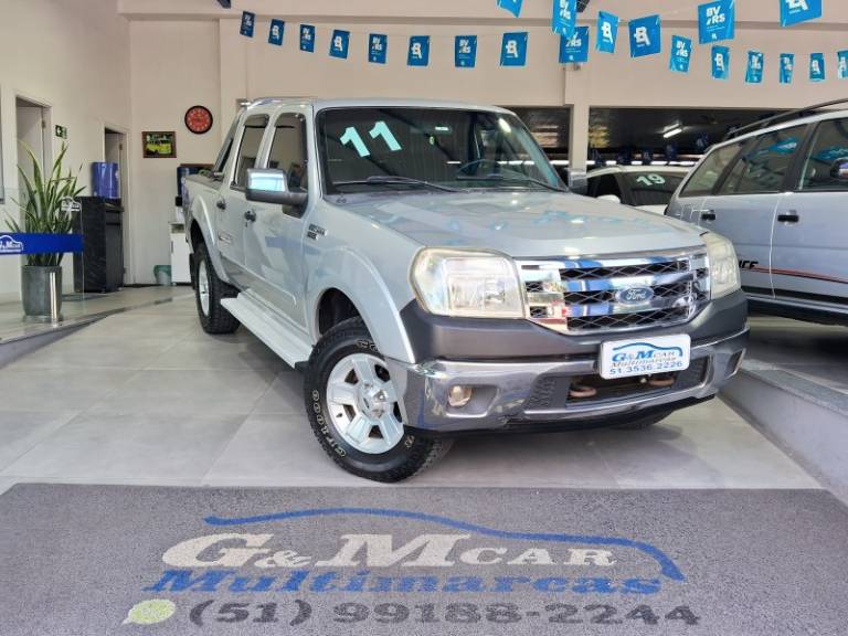 FORD - RANGER - 2010/2011 - Prata - R$ 75.900,00