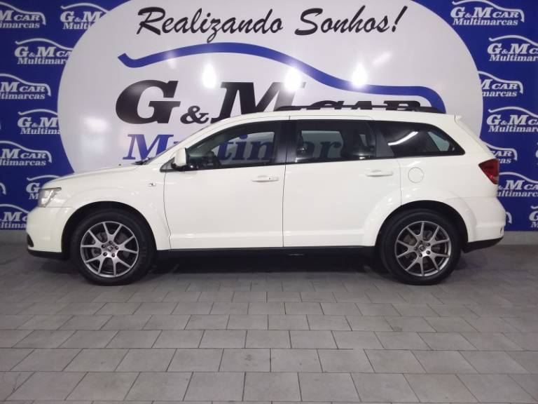 FIAT - FREEMONT - 2015/2015 - Branca - R$ 68.900,00