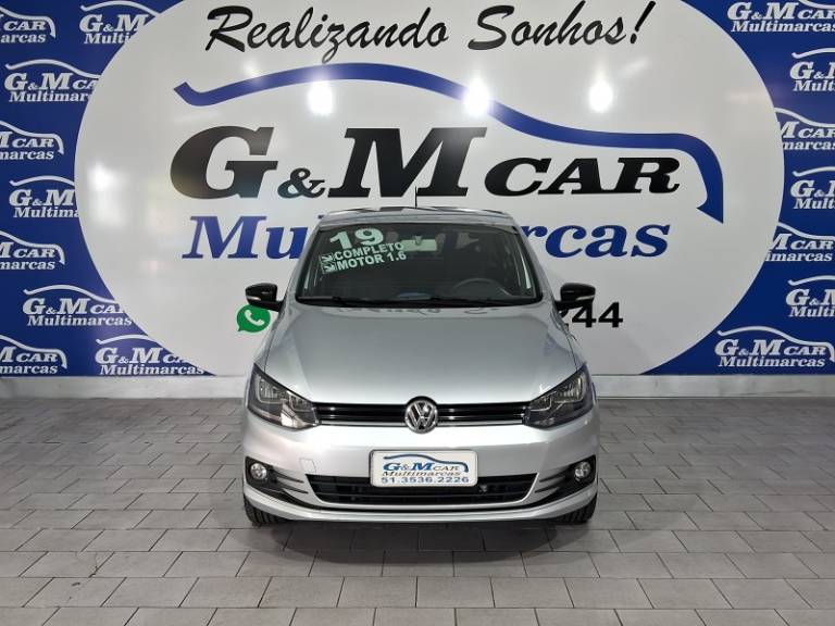 VOLKSWAGEN - FOX - 2018/2019 - Prata - R$ 61.900,00