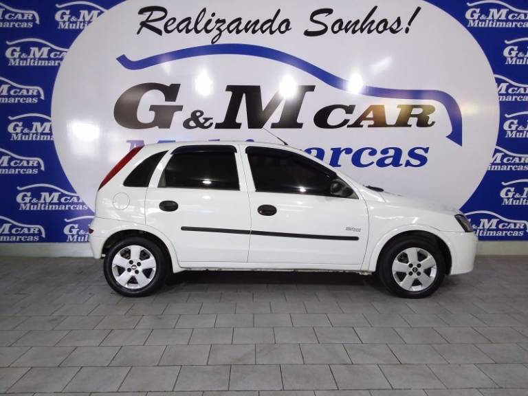 CHEVROLET - CORSA - 2005/2006 - Branca - R$ 22.900,00