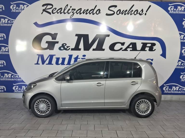 VOLKSWAGEN - UP - 2016/2017 - Prata - R$ 56.900,00