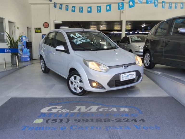 FORD - FIESTA - 2013/2014 - Prata - R$ 38.900,00