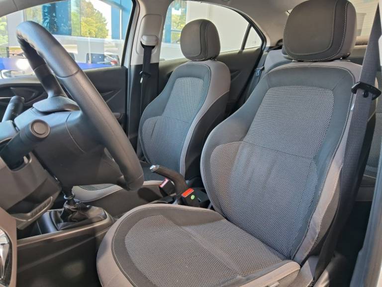 CHEVROLET - PRISMA - 2014/2015 - Branca - R$ 50.900,00
