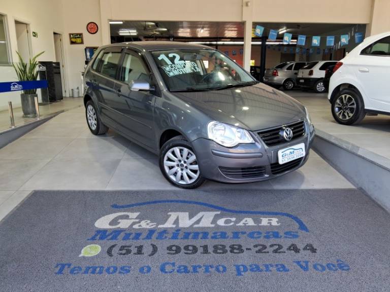 VOLKSWAGEN - POLO - 2011/2012 - Cinza - R$ 42.900,00