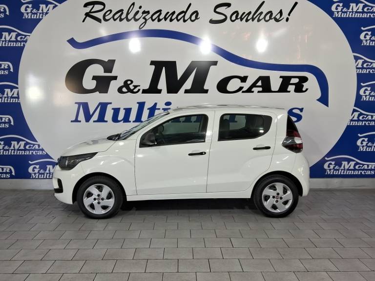 FIAT - MOBI - 2016/2017 - Branca - R$ 43.900,00