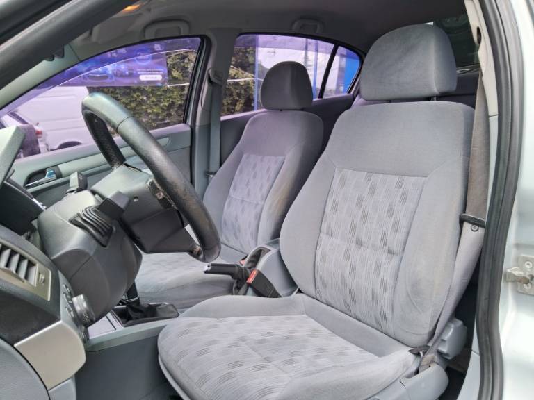 CHEVROLET - VECTRA - 2008/2008 - Prata - R$ 35.900,00