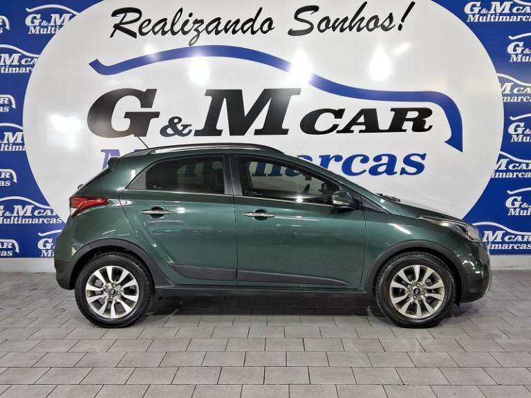 HYUNDAI - HB20X - 2015/2016 - Verde - R$ 65.900,00