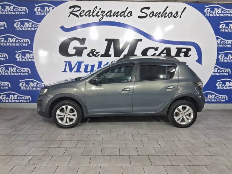 RENAULT - SANDERO - 2017/2018 - Cinza - R$ 44.900,00