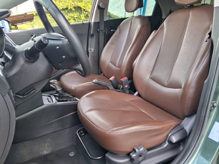 HYUNDAI - HB20X - 2015/2016 - Verde - R$ 65.900,00