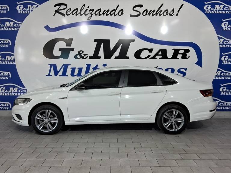 VOLKSWAGEN - JETTA - 2018/2018 - Branca - R$ 106.900,00