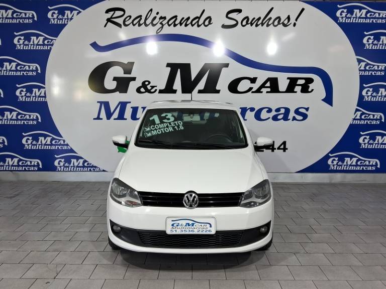 VOLKSWAGEN - FOX - 2012/2013 - Branca - R$ 40.900,00