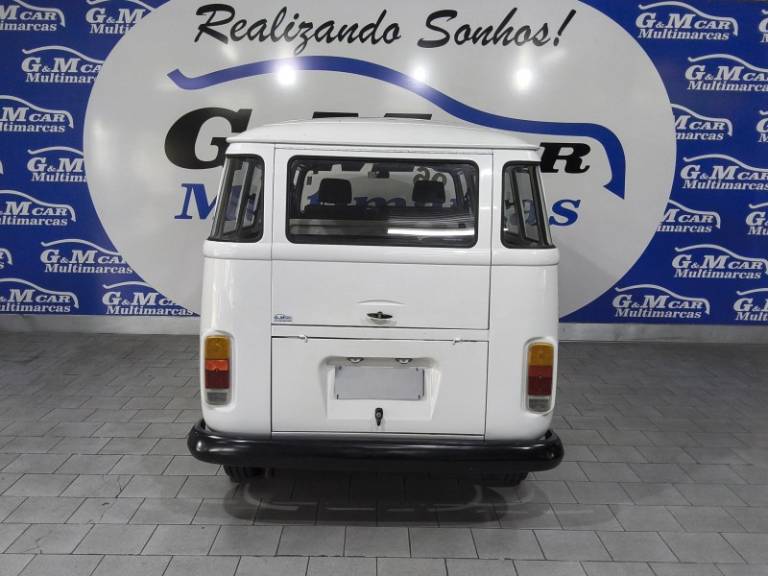 VOLKSWAGEN - KOMBI - 1995/1996 - Branca - R$ 29.900,00